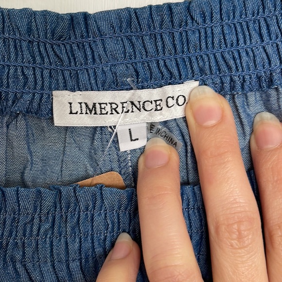 NWT Limerence Co. Beautiful Florals Embroidered off shoulder Blouse. - Picture 3 of 4